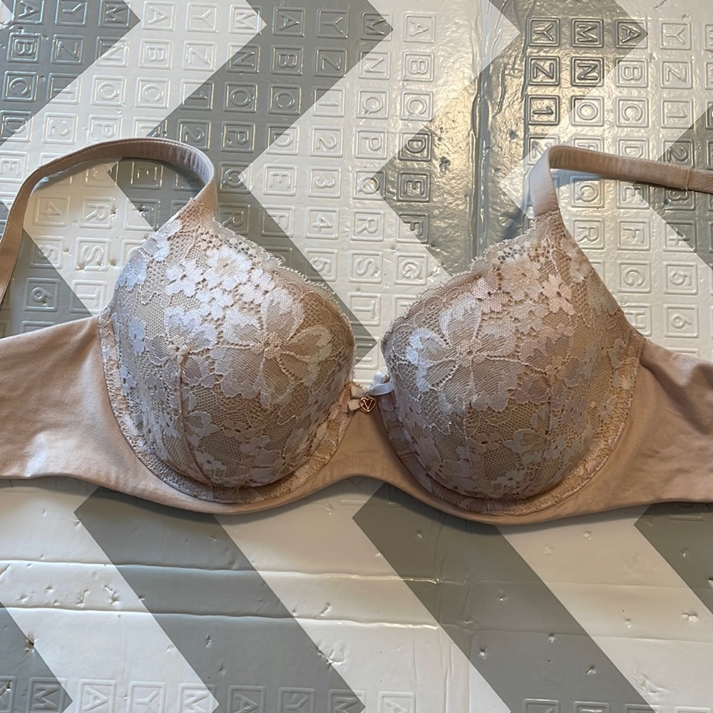 VS Body by Victoria Bra 38C